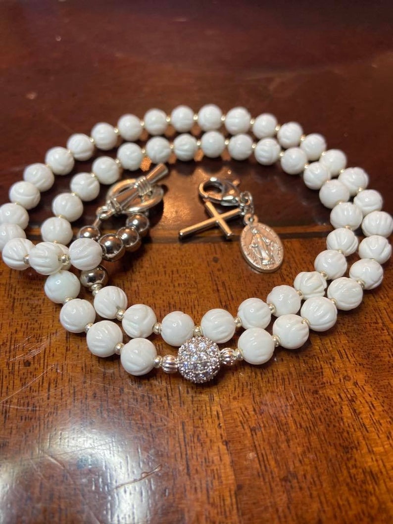 Sparkle Sanctus Necklace & Miraculous Medal ! Sit Dominus vobiscum